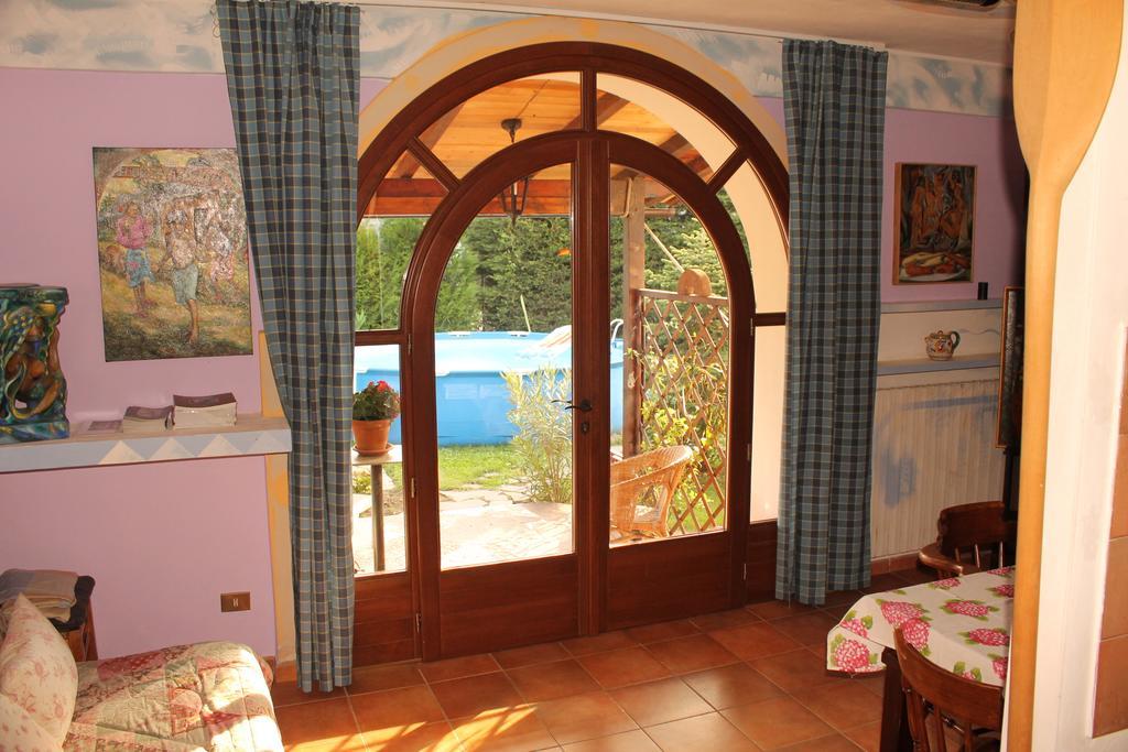 B&B Artistic House Cassano Magnago Szoba fotó